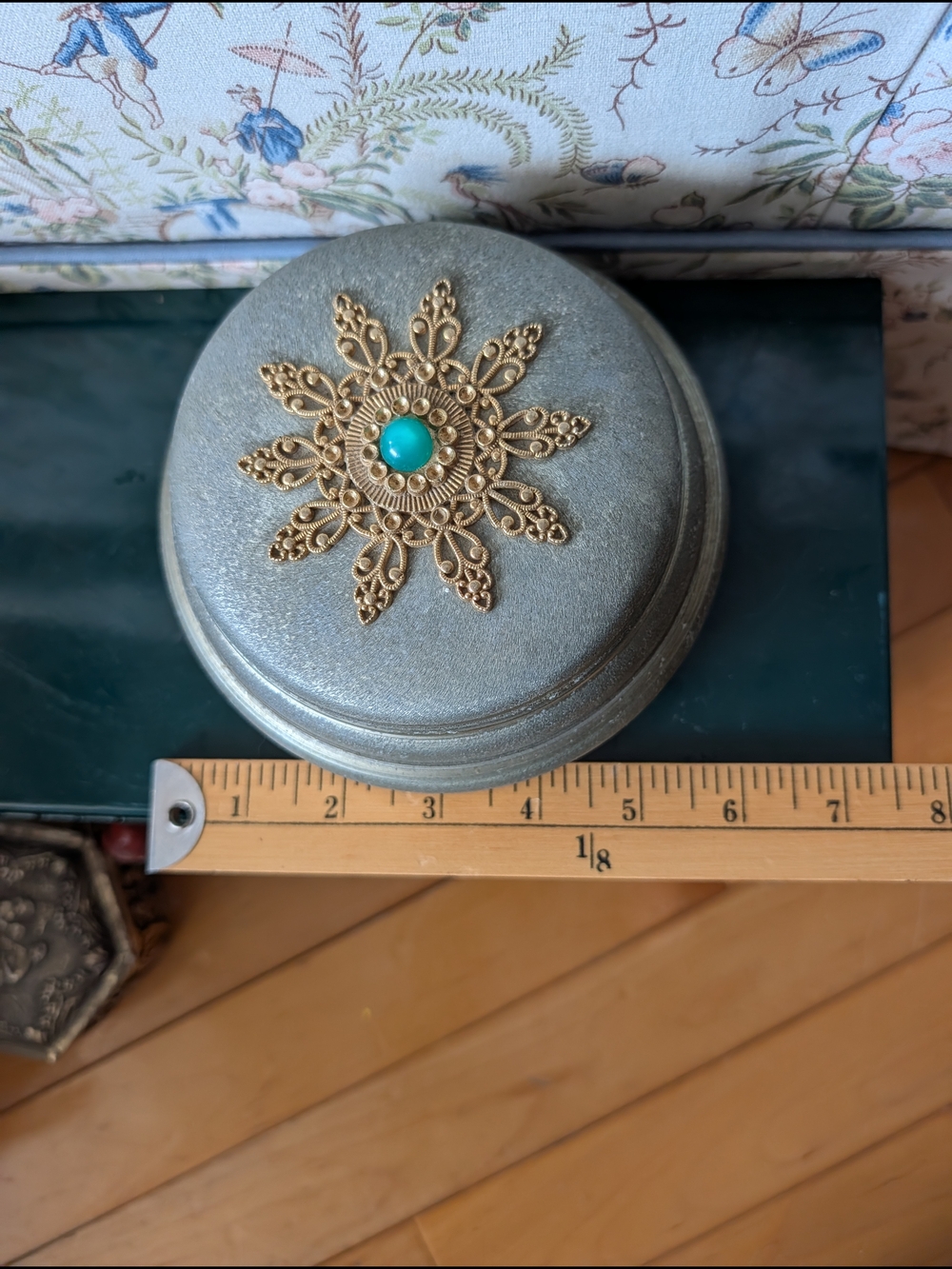 Vtg Musical Powder Container - Picture 7 of 8